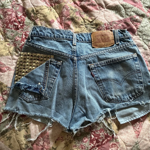 Levi’s studded shorts - Picture 1 of 5